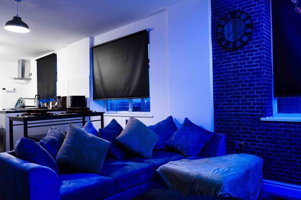 Stunning Two Bed City Centre Apartment Λιντς Εξωτερικό φωτογραφία